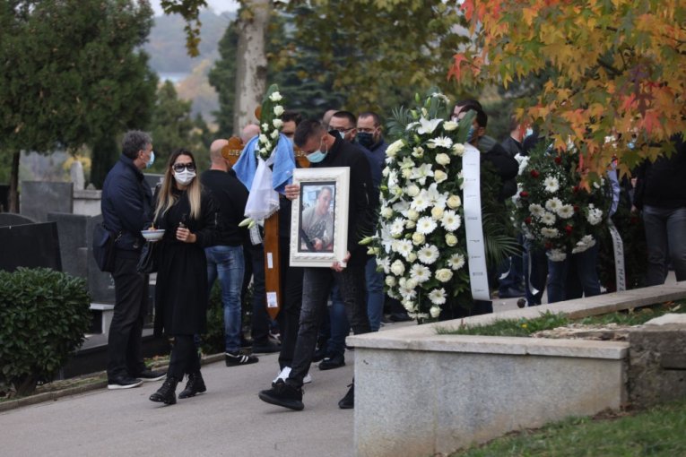 Sahrana Aleksandra Šarca