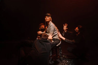 (VIDEO) LENA KOVAČEVIĆ OBRADILA GRUPU ĐOGANI