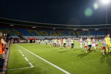 (FOTO EKSKLUZIVA) VETAR U LEĐA PRED LIBEREC: "Delije" spremile SPEKTAKULARNU koreografiju na "Marakani"!