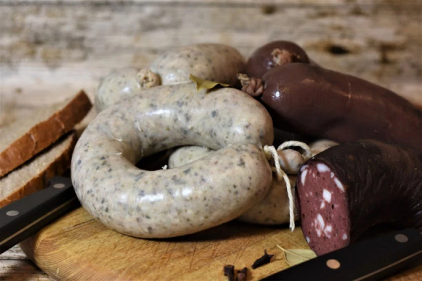 KOBAJA GRANDE: Kamiondžija ulovljen sa preko 100 kilograma USOLJENIH CREVA za kobasice na Gradini! Cena na crnom tržištu BOLESNO VISOKA