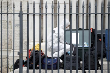 SKLAPAJU SE KOCKICE! Utvrđene informacije o ubici iz Nice: Zaklao troje u katoličkoj crkvi, a evo kako i odakle je došao u Francusku