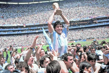 Ceo svet PLAČE ZA MARADONOM: Napustio nas je JEDAN OD NAJBOLJIH IKADA...