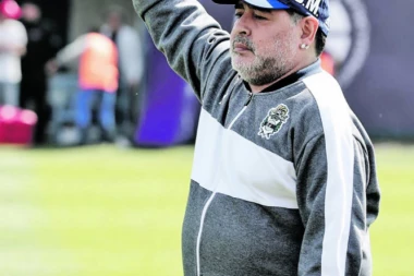 POZNAT UZROK SMRTI: Lekari OTKRILI od čega je umro Maradona!
