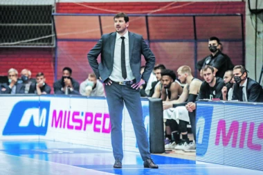 BURNO U HUMSKOJ: Šćepanović NUDIO OSTAVKU, Partizan mu TRAŽI ZAMENU!