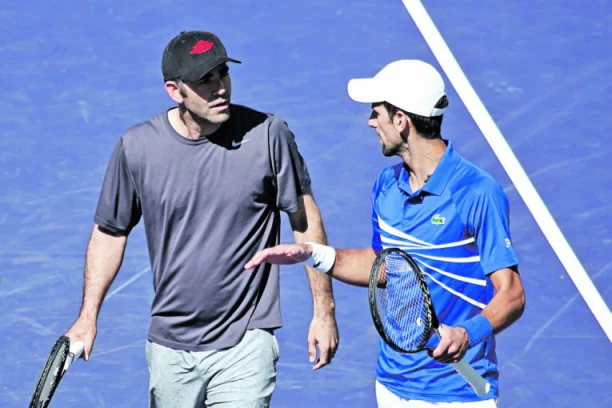 OVO SE NEĆE SVIDETI SAMPRASU I BEKERU: Novak Đoković bi ih POJEO, UNIŠTIO I POČISTIO s terena!