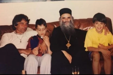 DULE SAVIĆ ZA REPUBLIKU O SMRTI AMFILOHIJA: Ništa više neće biti isto, otišla je velika ljudska gromada!