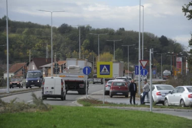 POLEDICA STVARA VELIKE PROBLEME: AMSS upozorava na oprez, vozači - širom otvorite oči!