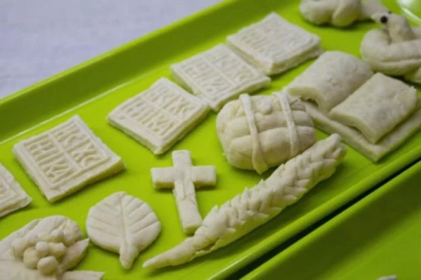 (RECEPT) Najlepši ukrasi za slavski kolač: Instrukcije za svaki pravoslavni simbol