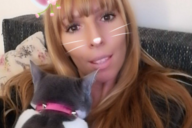 Darinka sa svojim ljubimcem