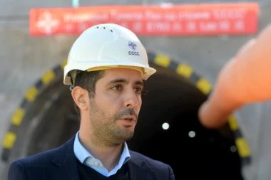 NOVI MINISTAR POKAZAO ČVRSTU RUKU: Stopirana PROBLEMATIČNA NABAVKA, nema nenamenskog trošenja