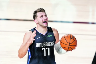PIKANTERIJE IZ SVLAČIONICE: Luka Dončić se SKINUO pred Srbinom, prizor ga FRAPIRAO!
