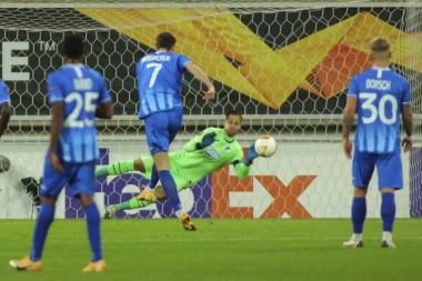 GENT TOTALNO OSAKAĆEN: Belgijanci moraju sa "decom" na raspucanu Zvezdu!