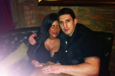 OTKRIĆE GODINE! Kraljica silikona iznela skandalozne detalje: GOLUBOVIĆ JE HTEO DETE SA MNOM!