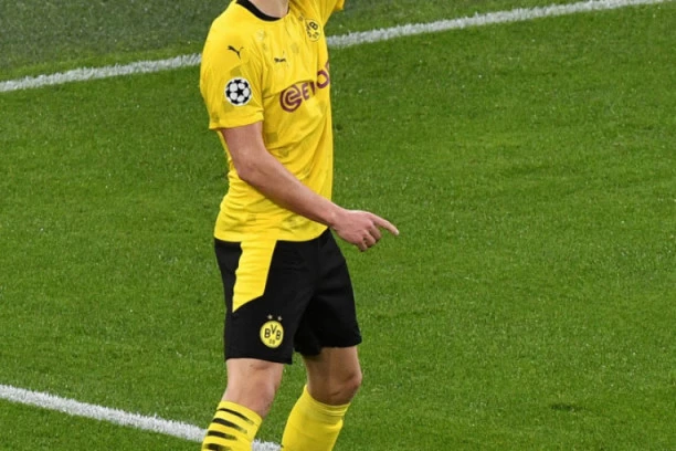 SALCBURG POTVRDIO ŠOKANTAN TRANSFER: Haland se VRAĆA u RODNU zemlju sledećeg leta!