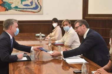 (FOTO) Predsednik Vučić se sastao sa šefom misije Saveta Evrope