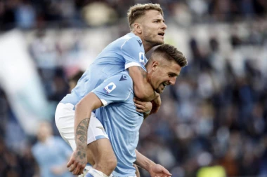 SERGEJ DIRIGOVAO, ĆIRO SVIRAO! Rapsodija Lacija u Salernu! (VIDEO)