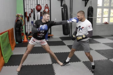 Najbolji kik bokseri "rastu" kraj Dunava: "SD KOMBAT" je leglo DVA SVETSKA ŠAMPIONA!