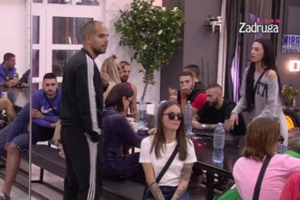 (VIDEO) HAOS U BELOJ KUĆI! Mišel isprozivao Taru Simov zbog šlihtanja Tomoviću, ONA GA OVAKO IZVREĐALA!