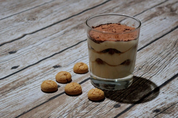 (RECEPT) GOTOV ZA 15 MINUTA! Ovo je JESENJI TIRAMISU stvoren za uživanje uz kafu