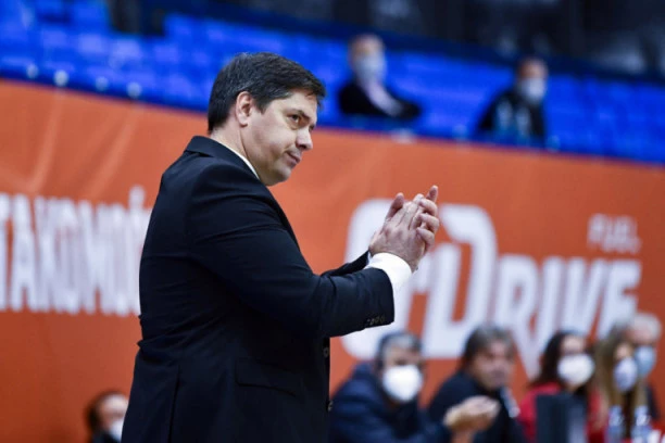 KAKO POSLE ŠOKANTNOG PORAZA? Filipovski POKUŠAVA da razmrda igrače pred nastavak Evrokupa!