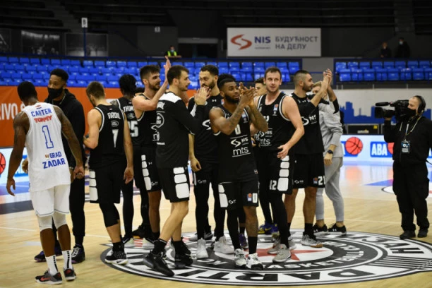 CRNO-BELIMA NIJE VALJAO: Bivši košarkaš Partizana u NBA ligi!