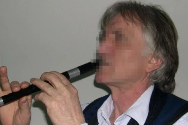 SASLUŠANJE NASTAVNIKA MILUTINA C. IZ BRUSA ZBOG PRIJAVE ZA NAPAD NA UČENICU