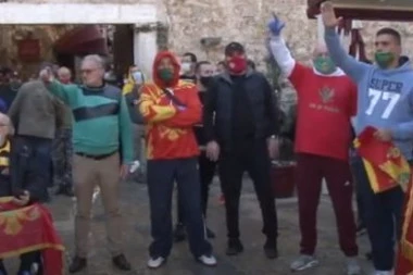 (FOTO, VIDEO) BRUKA I SRAMOTA: Crnogorci se i dalje inate, ne daju našem ambasadoru ni venac da položi