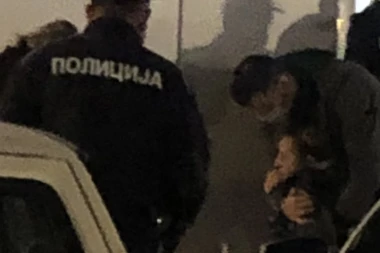 (UZNEMIRUJUĆI VIDEO) Republika na licu mesta: Urlici majke odjekuju Novim Beogradom