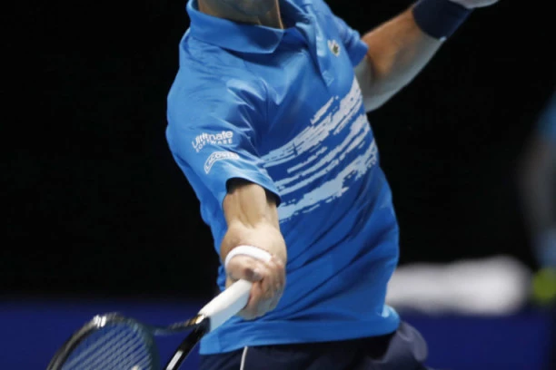 BRITANCI JEDVA DOČEKALI: Đoković pod MEGAPRITISKOM u Londonu!