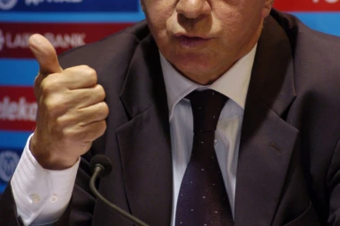 ŽELI U FOTELJU ZBOG PUNE KASE: Pitali su Đorića o novom predsedniku FSS, on odgovorio kao iz TOPA!