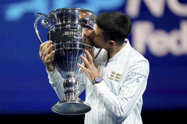 POZNATI STRUČNJAK BEZ DLAKE NA JEZIKU: Novak će i dalje vladati svetskim tenisom, Rafa i Rodžer mu nisu ni do kolena!