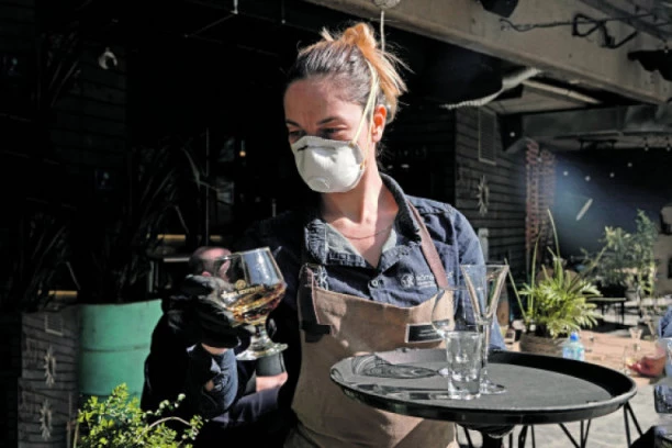 ZATVARANJE JE PRVA SLEDEĆA MERA? Približavamo se kritičnoj brojci od 1.000 zaraženih dnevno