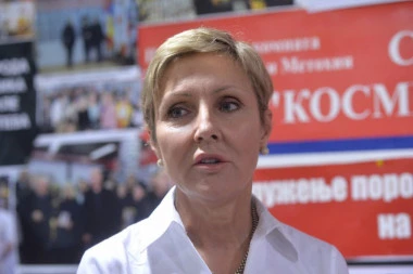 (FOTO) ŠOK DOGAĐAJ: NATO lobista Jelena Milić primila RUSKU vakcinu!