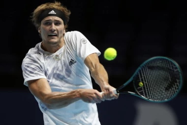 ZVEREV UHVATIO POSLEDNJI VOZ: Nemac posle velike borbe slomio Švarcmana!