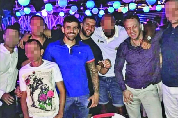 AFERA "KRTICA": Srpski telegraf poseduje EKSKLUZIVNE INFORMACIJE! OVO JE DOKAZ  SPREGE MAFIJE  I POLICIJE!