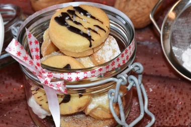 (RECEPT) DA VAM VANILICE BUDU SAVRŠENE: Evo šta vam je potrebno od sastojaka i kako treba da izgleda proces pripreme