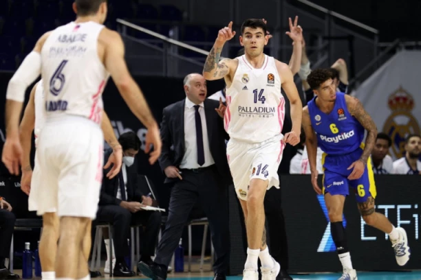 MOĆNA PARTIJA REALA: "Kraljevići" razbili Makabi!