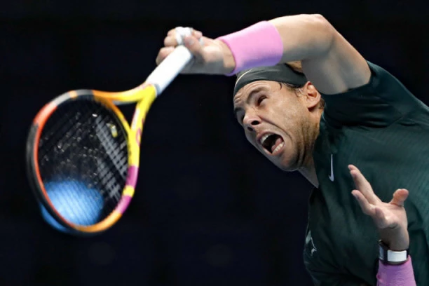 NADAL U DUGO ČEKANOM POLUFINALU: Španac slomio Grka i skinuo mu krunu!