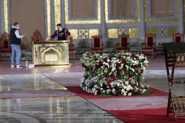 (FOTO) SVE JE SPREMNO ZA PATRIJARHA: Pogledajte kako izgleda Hram i mesto gde će Irinej počivati