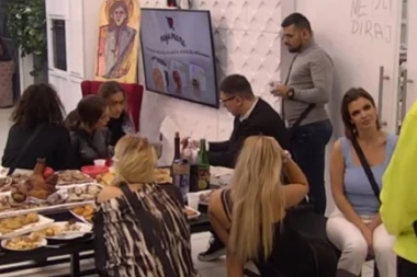 Nemamo mamu i tatu, ali imamo dušu: Kristijan slavi Aranđelovdan u Zadruzi, pa se umalo rasplakao zbog sestrinog pisma!