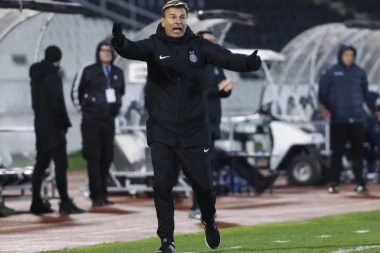 VIDNO NEZADOVOLJAN: Stanojević NAJAVIO rezove u Partizanu!