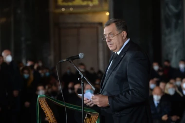 DODIK FORMIRA VOJSKU, SPREMAN NA ORUŽANE SUKOBE: Pozvaćemo prijatelje ako NATO interveniše u Srpskoj!