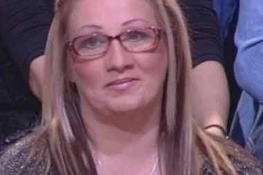 Sestra Kristijana preklinje za pomoć: Bato, pošalji mi pare,  nemam ni za lekove!