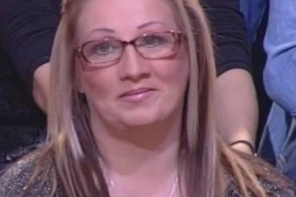 Sestra Kristijana preklinje za pomoć: Bato, pošalji mi pare,  nemam ni za lekove!