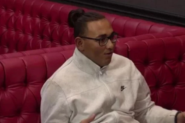 (VIDEO) NECA TIK TOKER PRIZNAO ŠTA PROŽIVLJAVA: Maltretirali su me jer sam ROM!