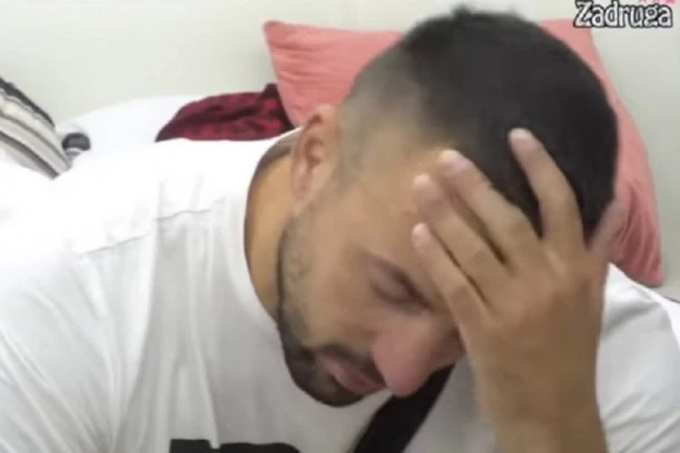 (VIDEO) NE PRESTAJE DA PRIČA O MISICI! Tomović prišao OVOJ zadrugarki na žurki pa priznao: SVE BIH DAO ZA NJU!