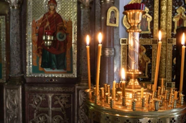 OBILI SVETINJU NA PRAZNIK: Pokradena pravoslavna crkva u Klokotu na Zadušnice