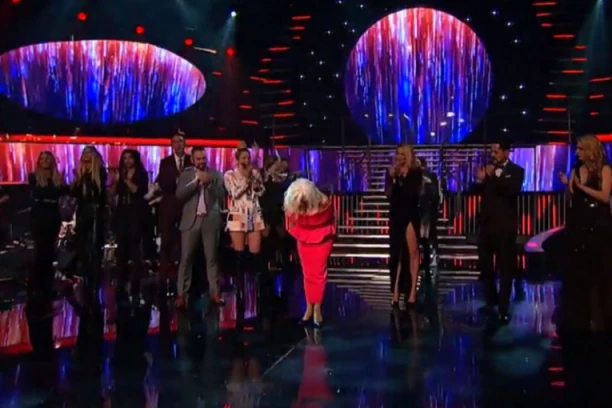 SRPSKA PEVAČICA je apsolutna REKORDERKA u broju brakova! 12 puta je rekla ''DA', niko ne zna NIŠTA O OVOME': Jedan se otegao, drugi se protegao!