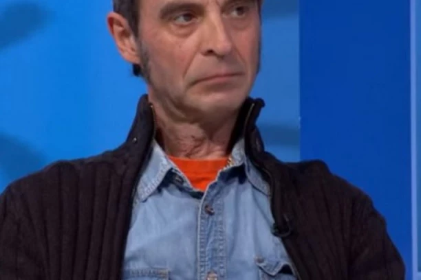 (FOTO) SRCE MI JE SLOMLJENO ZA DRAGIM ČOVEKOM, A VEČERAS MORAM DA PEVAM I SVIRAM! OČAJAN SAM: Kolege se potresnim porukama oprastaju od preminulog prijatelja!