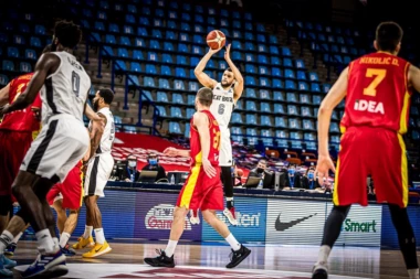 SUSEDI NA KOLENIMA: Britanci obrukali Crnogorce i udaljili ih od plasmana na EP!